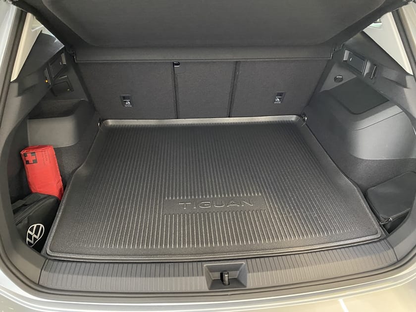 Bild 5 av Volkswagen Tiguan Life eTSI150 DSG, Dragkrok