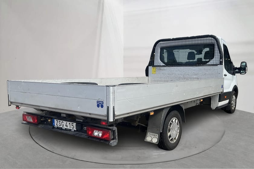 Bild 3 av Ford Transit 350 Chassi Cab 2.0 TDCi 2WD (130hk) Parkeringsvärmare