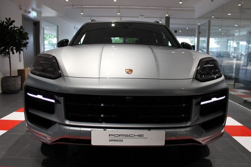 Bild 4 av Porsche Cayenne E-Hybrid 