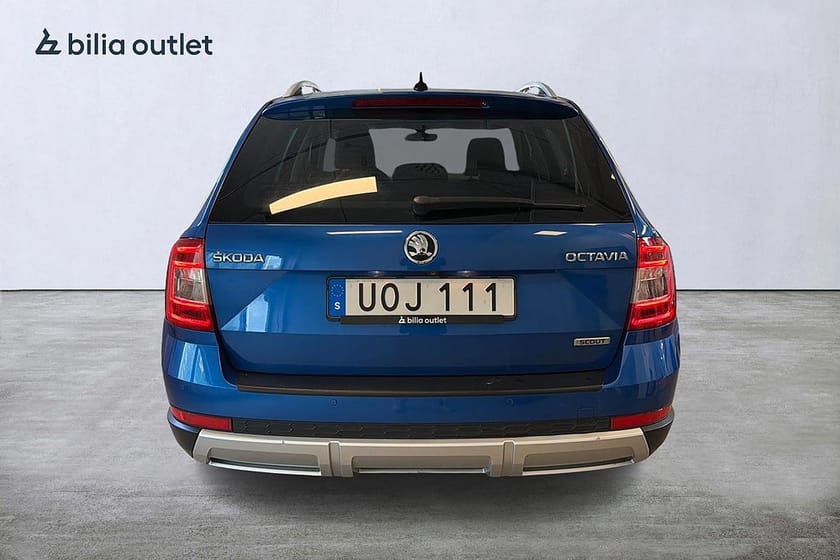 Bild 5 av Škoda Octavia Scout Skoda 2.0 TDI 4x4 Premium Drag B-kam Värmare Canton Pano