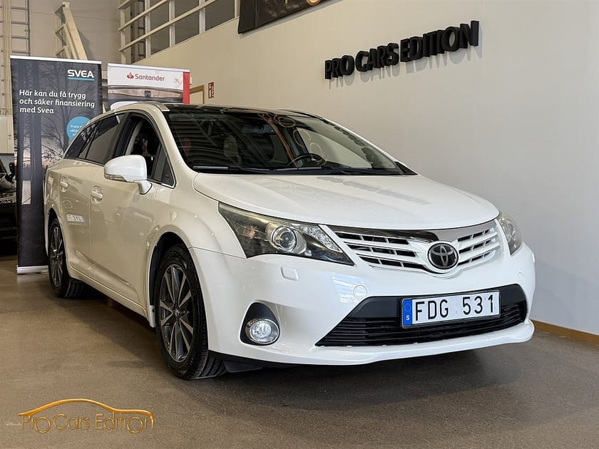 Bild 1 av Toyota Avensis Kombi 2.2 D-4D Automatisk, 150hk Executive Backkamera Navi
