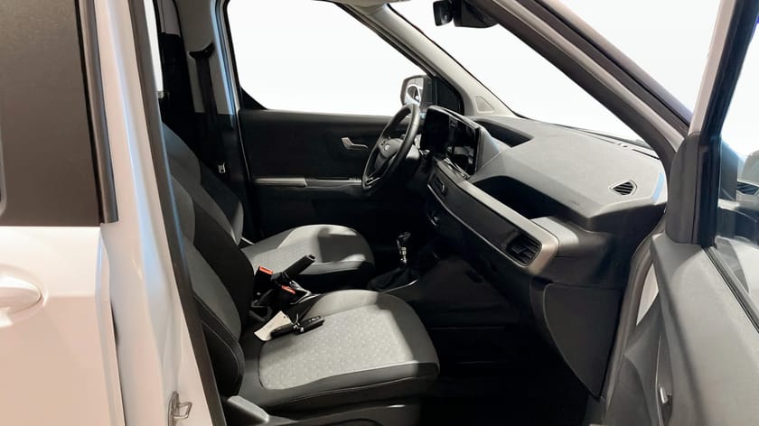 Bild 3 av Ford Tourneo Courier 1.0 EcoBoost 125hk drag