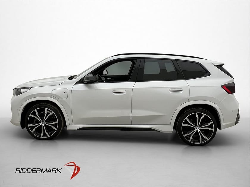 Bild 4 av BMW X1 xDrive25e xDrive 25e 245hk M Sport Kamera H/K Skinn Drag MOMS