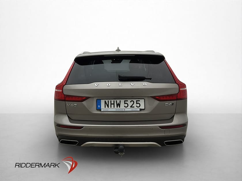Bild 5 av Volvo V60 Cross Country D4 AWD Momentum VOC Kamera Skinn