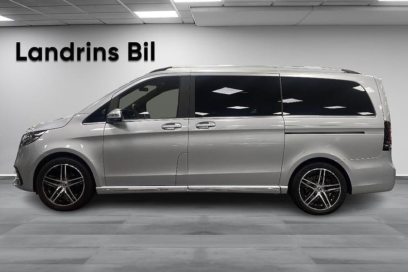 Bild 4 av Mercedes-Benz V 300d 4MATIC 3.2t 9G-Tronic AMG / Burmester / 360