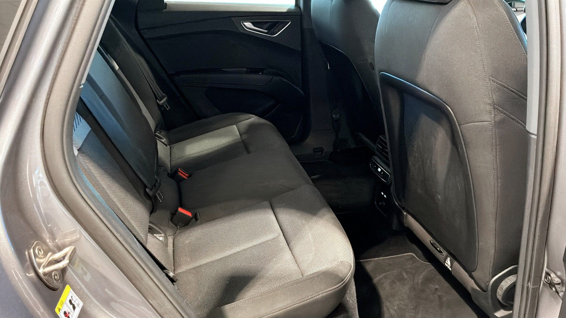 Audi Q4 e-tron 40 E-tron Comfort 204 hk 2023, kuva 5/10