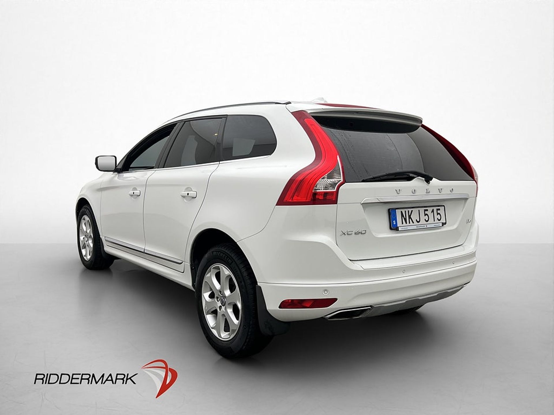 Volvo XC60 2016, photo 6/10