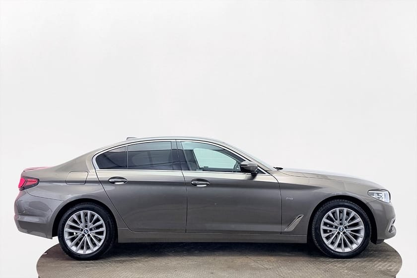 Bild 5 av BMW 530i Sedan Sport Drag Delläder Navi Kamera Värmare H/K