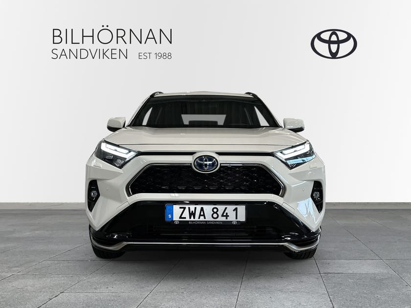 Bild 5 av Toyota RAV4 Plug-in Hybrid 2,5 Laddhybrid AWD-i X-Edition Dragkrok Vinterhjul