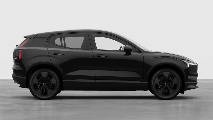 Bilde 1 av Volvo EX30 Cross Country Twin Motor Performance M Ultra.