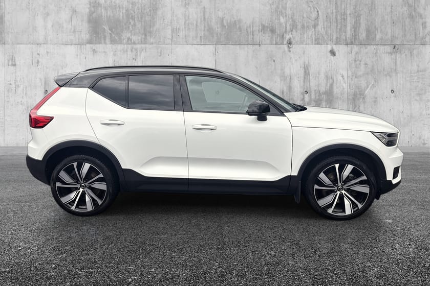 Bilde 4 av Volvo XC40 P8 AWD Recharge//Hengerfeste//