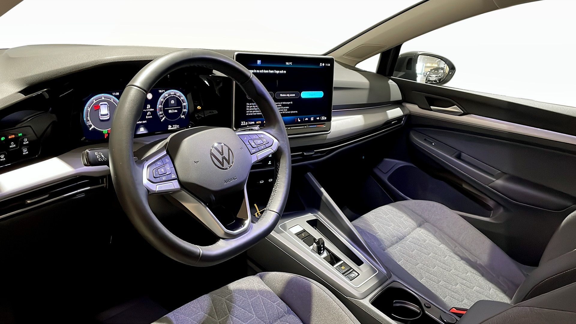Volkswagen Golf eTSI 150 DSG 2026, bild 7/10