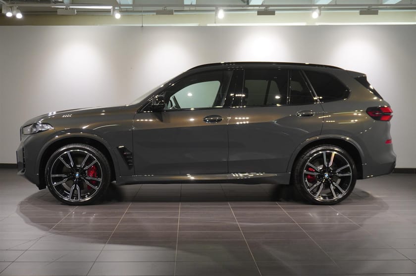 Bild 3 av BMW X5 M60i xDrive M Sport Pro Innovation Exclusiv DA Pro Drag