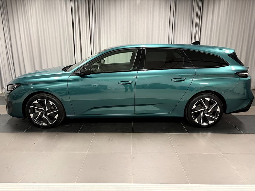 Bild 2 av Peugeot 308 SW Hybrid 145 ALLURE AUT Inkl. Vinterhjul