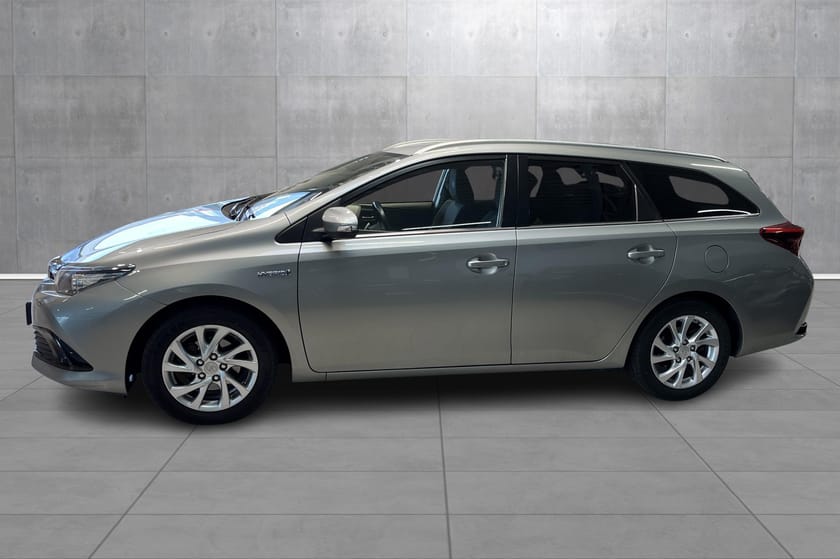 Bilde 2 av Toyota Auris Touring Sports Hybrid Sport 1,8 Stv6.25% Rentekamp. med 35% EK