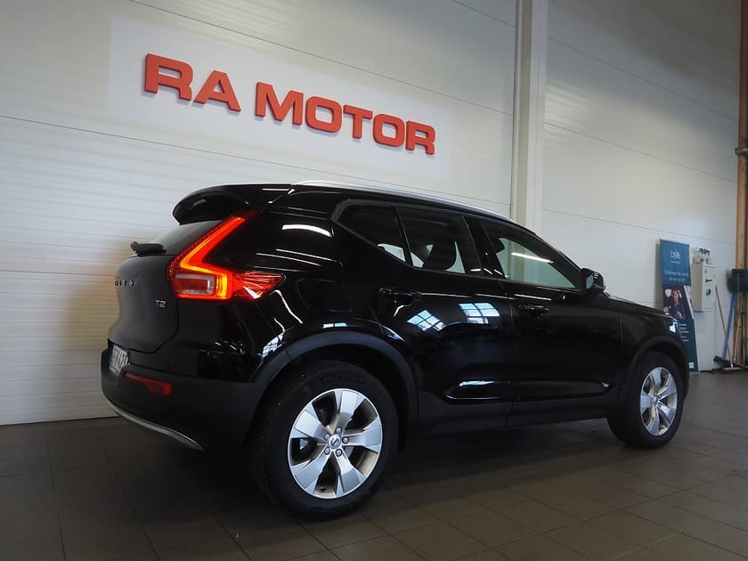 Bild 5 av Volvo XC40 T2 122hk Geartronic Momentum Adv |Navi|Kamera|Keyless|