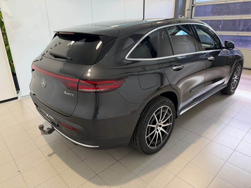 Bilde 3 av Mercedes-Benz EQC 400 4MATIC / AMG LINE / LAV KM / VARME I RATT