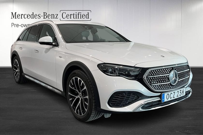 Bild 2 av Mercedes-Benz E 300 de 4MATIC All-Terrain E300 BURMESTER//SUPERSCREEN//LUFTFJÄDRING