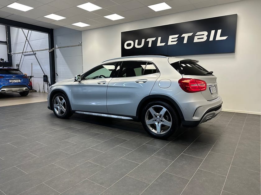 Bild 4 av Mercedes-Benz GLA 220 CDI 4MATIC