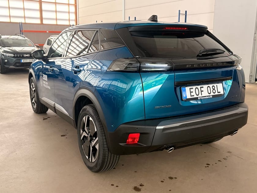 Bild 4 av Peugeot 2008 Hybrid 145 Edition Allure Automat *FARTH/SE SPEC*