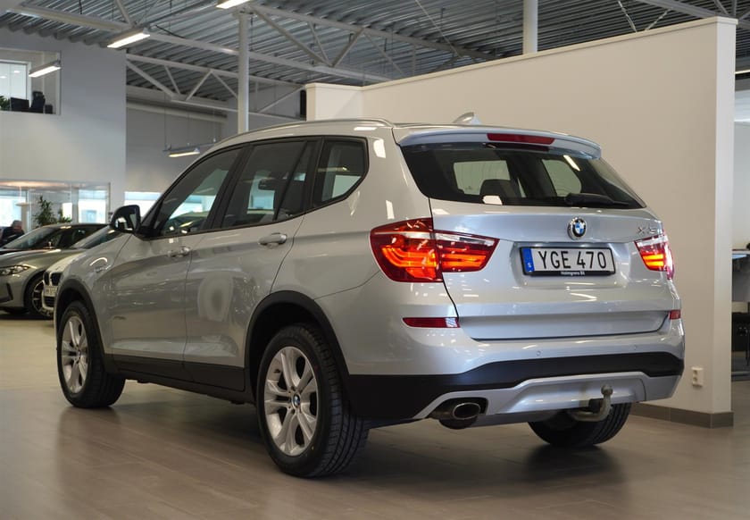 Bild 4 av BMW X3 xDrive20d Aut Drag PDC HiFi Servad