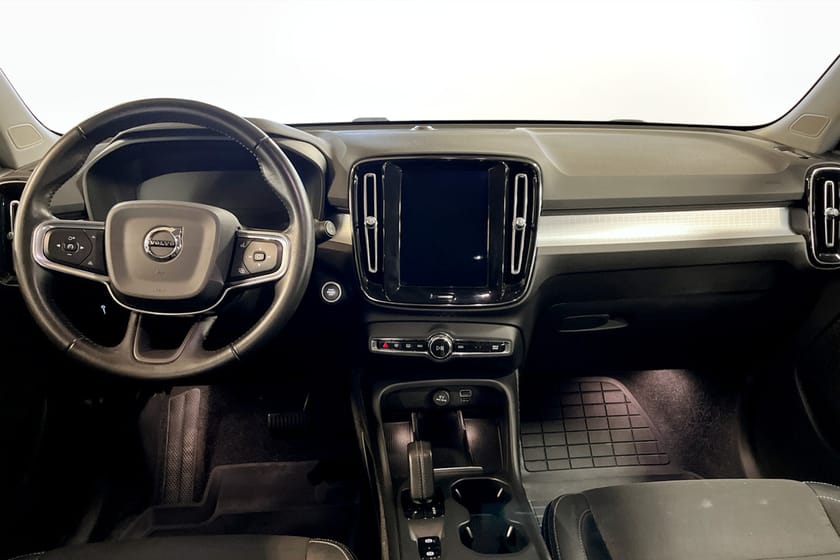 Bild 4 av Volvo XC40 D3 FWD Momentum Advanced Edition