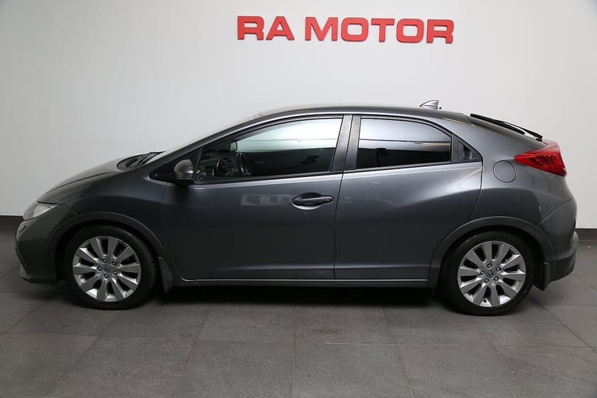 Bild 3 av Honda Civic 1,8 i-VTEC 142hk Sport Aut 5d Backkamera Drag