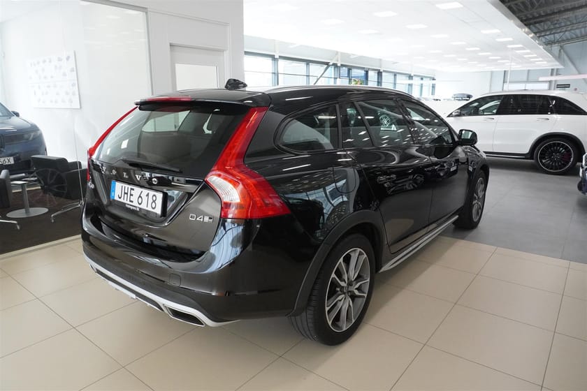 Bild 5 av Volvo V60 Cross Country D4 Drag Adaptiv Farthållare Kurvljus Läder Navigation