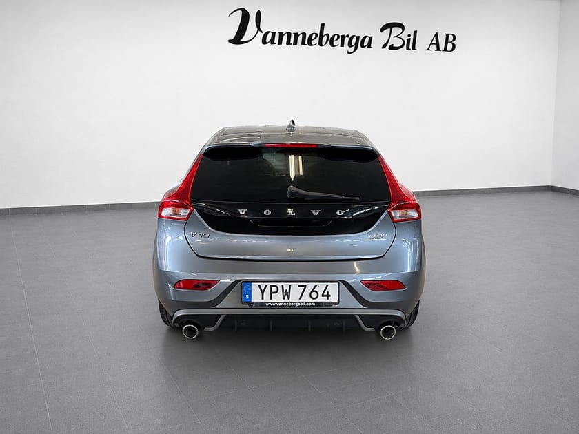 Bild 5 av Volvo V40 D2 Geartronic R-Design GPS/Backkamera/Euro 6