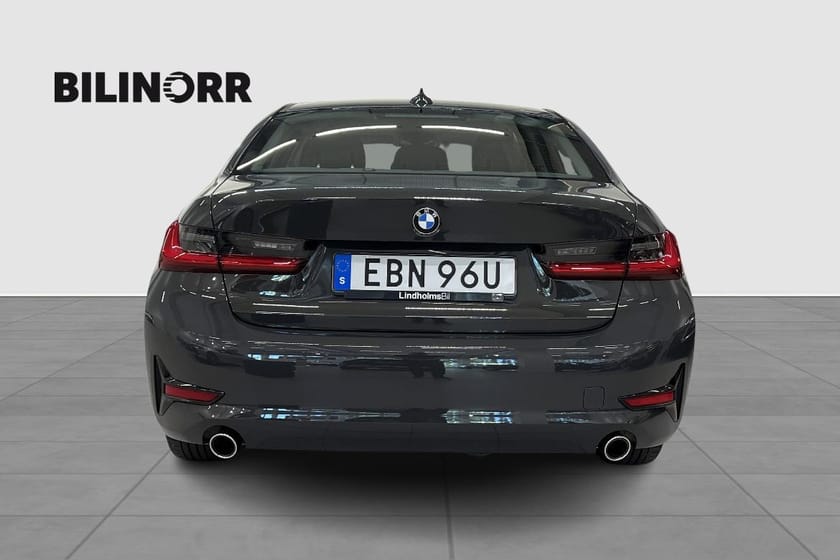 Bild 4 av BMW 318d Sedan Vhjul