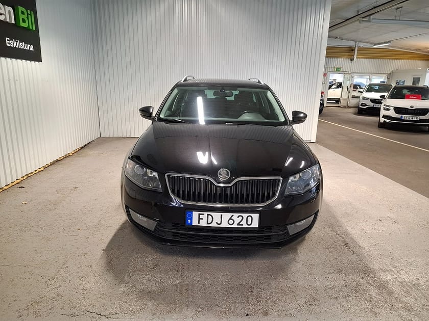 Bild 2 av Škoda Octavia Kombi Skoda 1.4 TSI Elegance Drag App Connect Värmare GPS