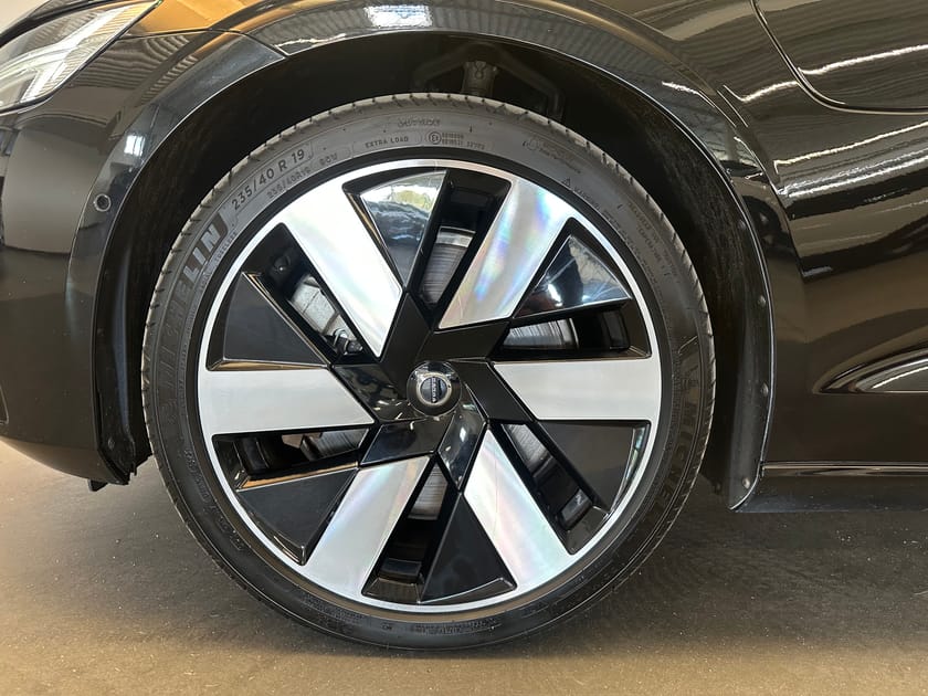 Bild 5 av Volvo V60 Recharge T8 Ultimate Dark / Dragkrok  / 360 Kamera / Panoramatak /