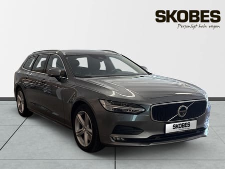 Volvo V90 T4 Momentum Pro Edition