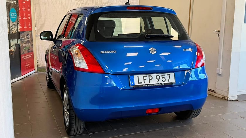 Bild 3 av Suzuki Swift 5-dörrar 1.2 DOHC 16V VVT Euro6| En-ägare| 3,45%ränta