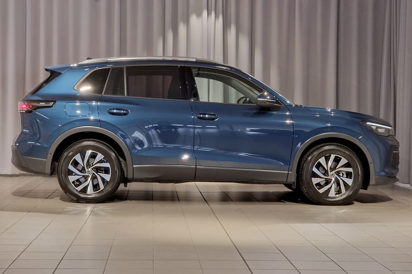 Bild 3 av Volkswagen Tiguan Life | P-värmare | Drag | Backkamera