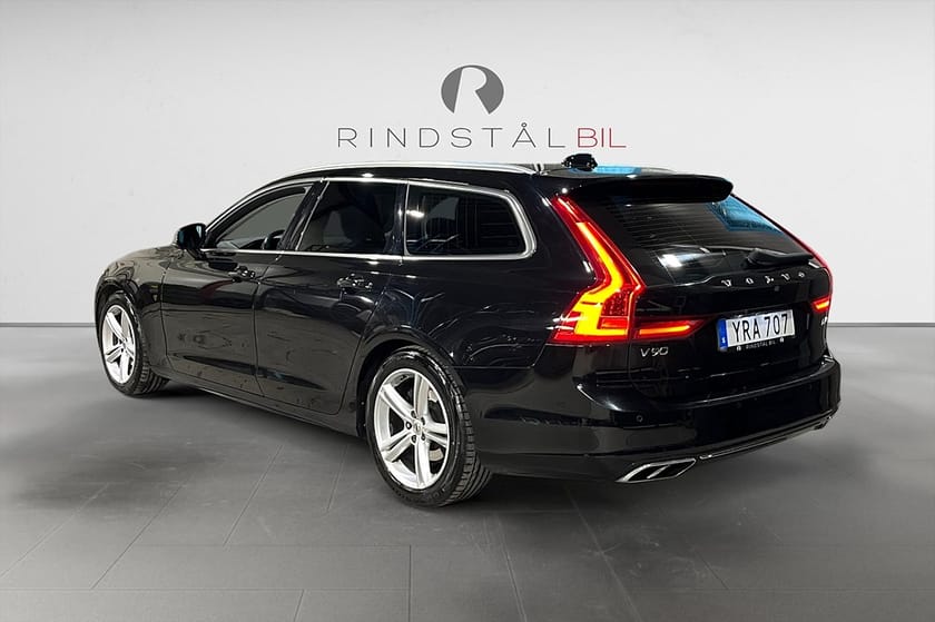 Bild 5 av Volvo V90 D4 190 HK AUT MOMENTUM VOC D-VÄRM NAVI KAMREM BYTT 18"