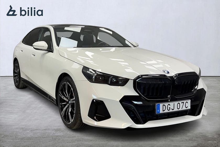 Bild 1 av BMW 530e xDrive xDrive/M-Sport PRO/HuD/360°/Pano/ACC/Drag