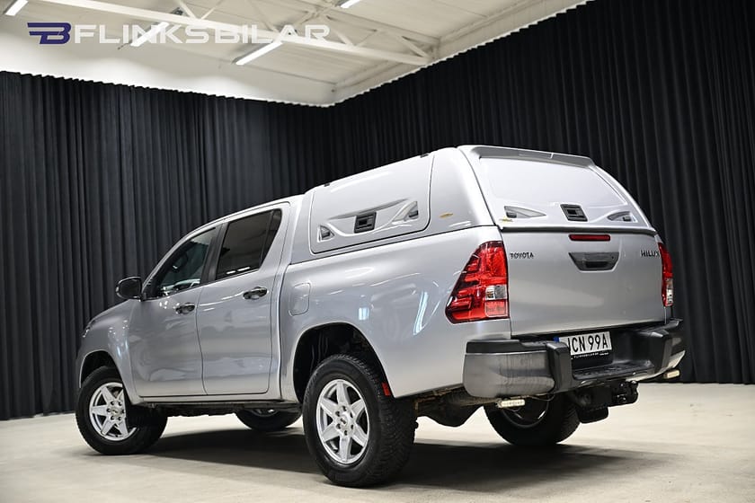 Bild 4 av Toyota Hilux Dubbelhytt 2.4 AWD 150HK Automat|Dubbelhytt|Kåpa|Drag|EnÄgare|Moms
