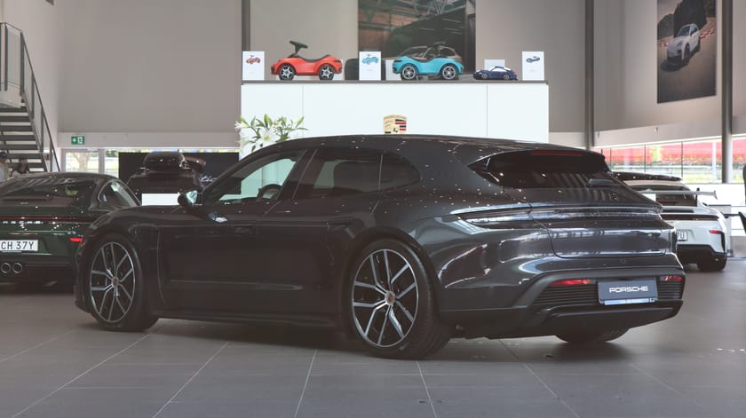 Bild 2 av Porsche Taycan Sport Turismo 