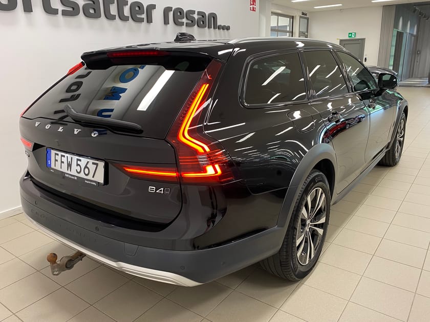 Bild 1 av Volvo V90 Cross Country B4 AWD Diesel Adv Edt