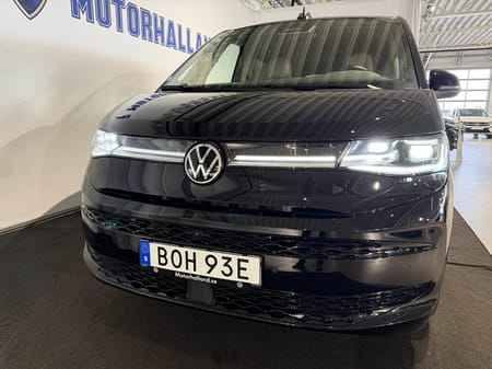 Volkswagen Multivan eHybrid 4M STYLE HJULBAS: 3124 MM LÅNGT ÖVERHÄNG MOT