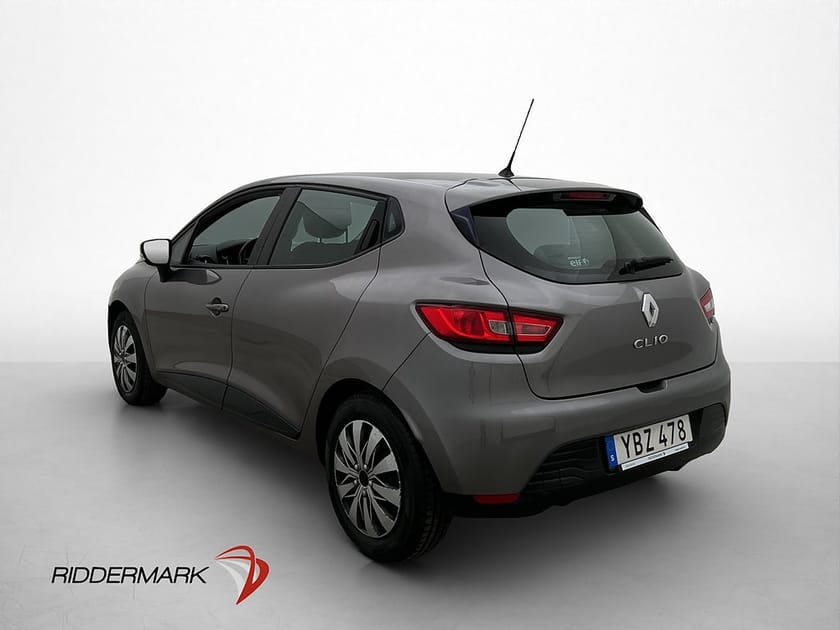 Bild 4 av Renault Clio 1.2 73hk Expression Navigation Farthållare