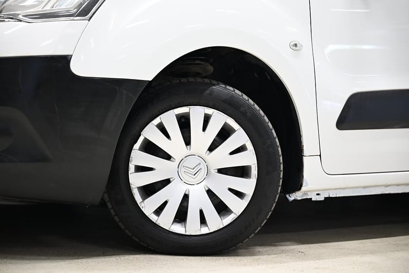 Bild 2 av Citroën Berlingo Van 1.6 90HK Automat|Inredd|Backkamera|3-Sits|Nybesiktigad
