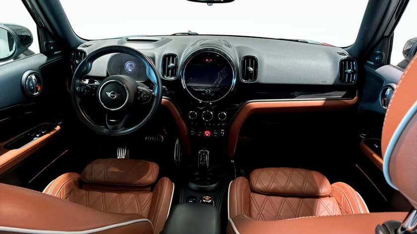 Bild 4 av MINI Countryman John Cooper Works JCW ALL4 306 hk / Apple CarPlay / Harman Kardon / Navi / HuD