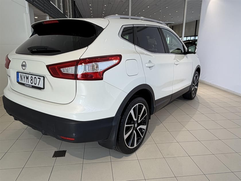 Bild 4 av Nissan Qashqai Qasqai Tekna 1,2 DIG-T 115hk - Pano, 360 Kamera, Nav