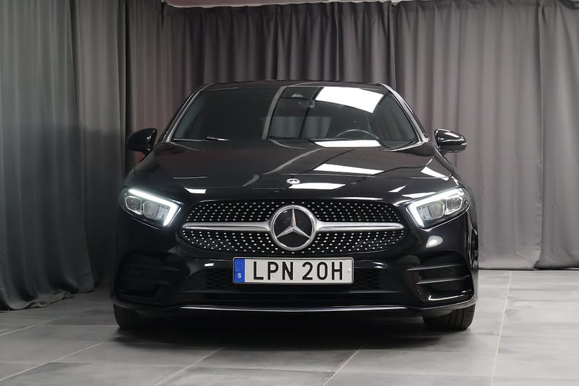 Bild 2 av Mercedes-Benz A 180 AMG Line Backkamera 18" AMG fälgar MBUX