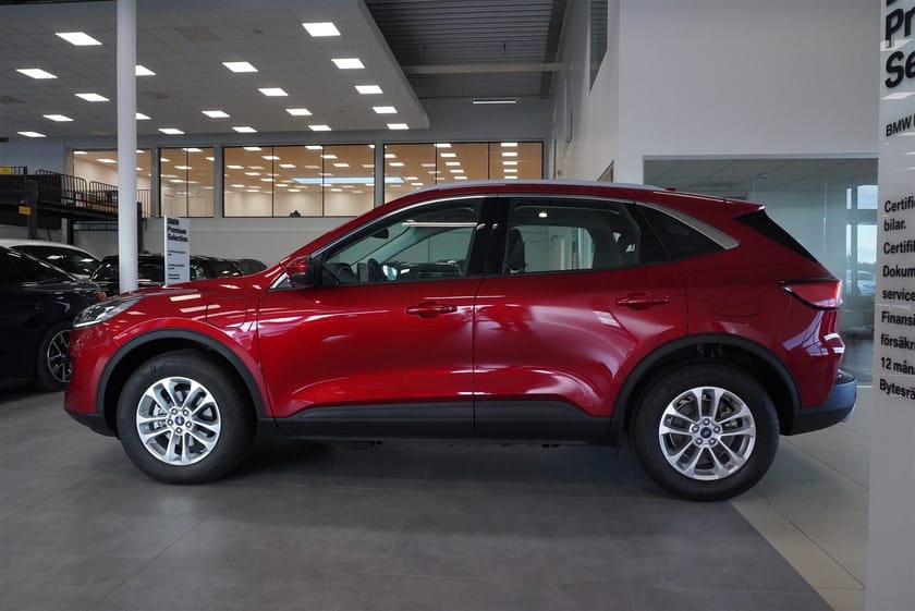 Bild 3 av Ford Kuga Plug-In Hybrid PHEV Titanium Vinterpaket