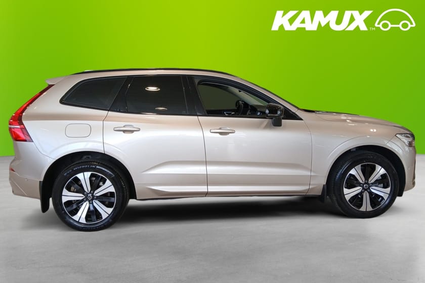 Bild 2 av Volvo XC60 T8 Plug-In Hybrid AWD Geartronic 456hk Plus Dark HUD 360 kamera Blis Drag