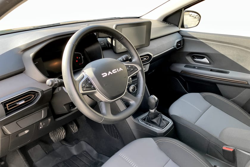 Bild 5 av Dacia Jogger 7-sätes HYBRID 140 7 sitsig 1.6 Extreme 141hk