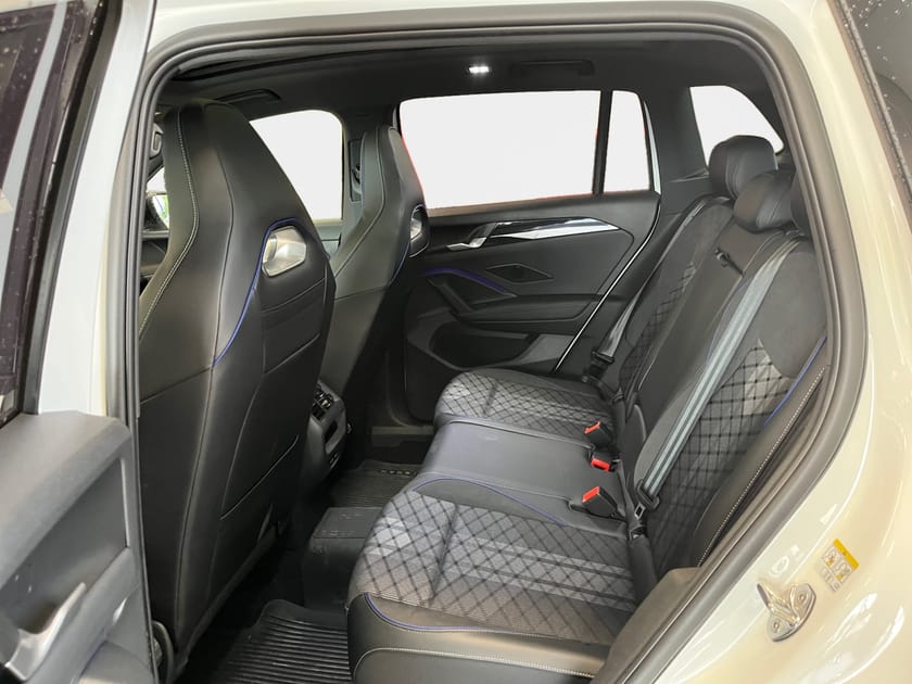 Bild 5 av Volkswagen Tiguan eHybrid 1.5 TSI 272hk Swe Edition *Panoglastak*